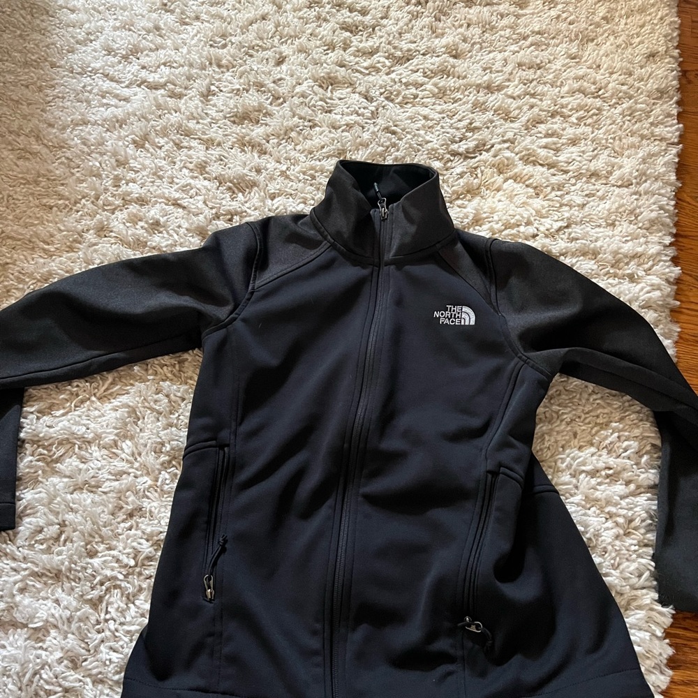 North face jacket size small